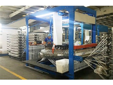 如何操作和維護(hù)塑料圓織機(jī)